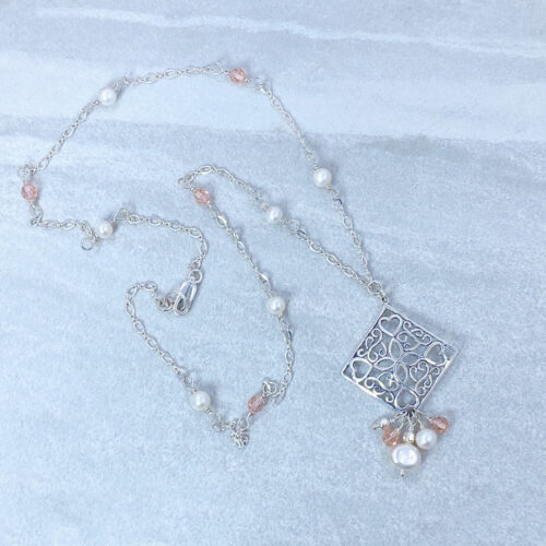 Filigree heart pearl necklace